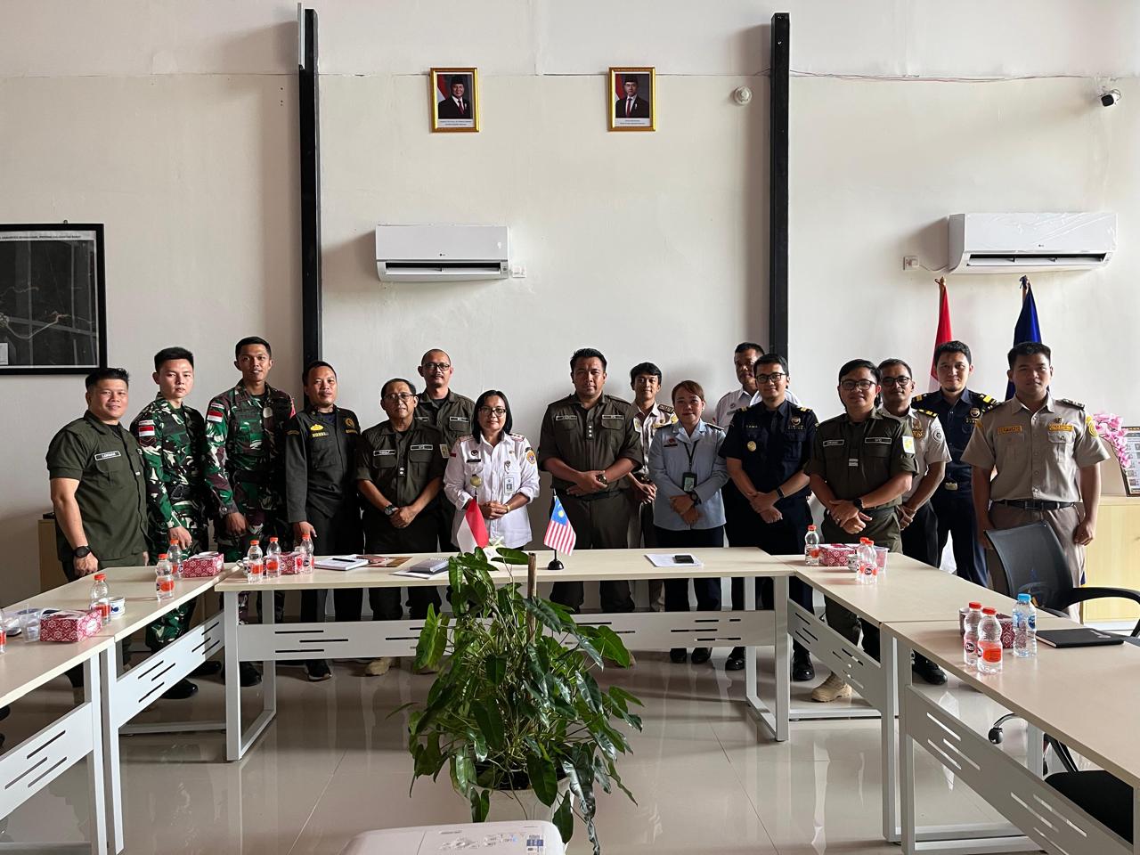 PLBN Jagoi Babang Pererat Koordinasi CIQS dan SFC untuk Percepat Ekspor Komoditas ke Sarawak