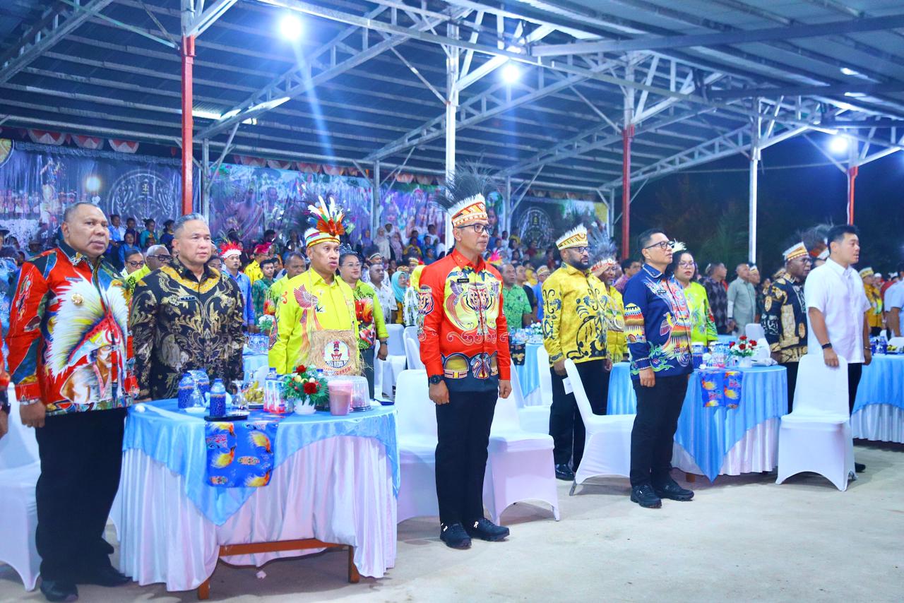 Sekretaris BNPP RI Hadiri Festival Budaya Biak 2025, Dorong Promosi Pariwisata dan Penguatan Identitas Perbatasan Timur Indonesia