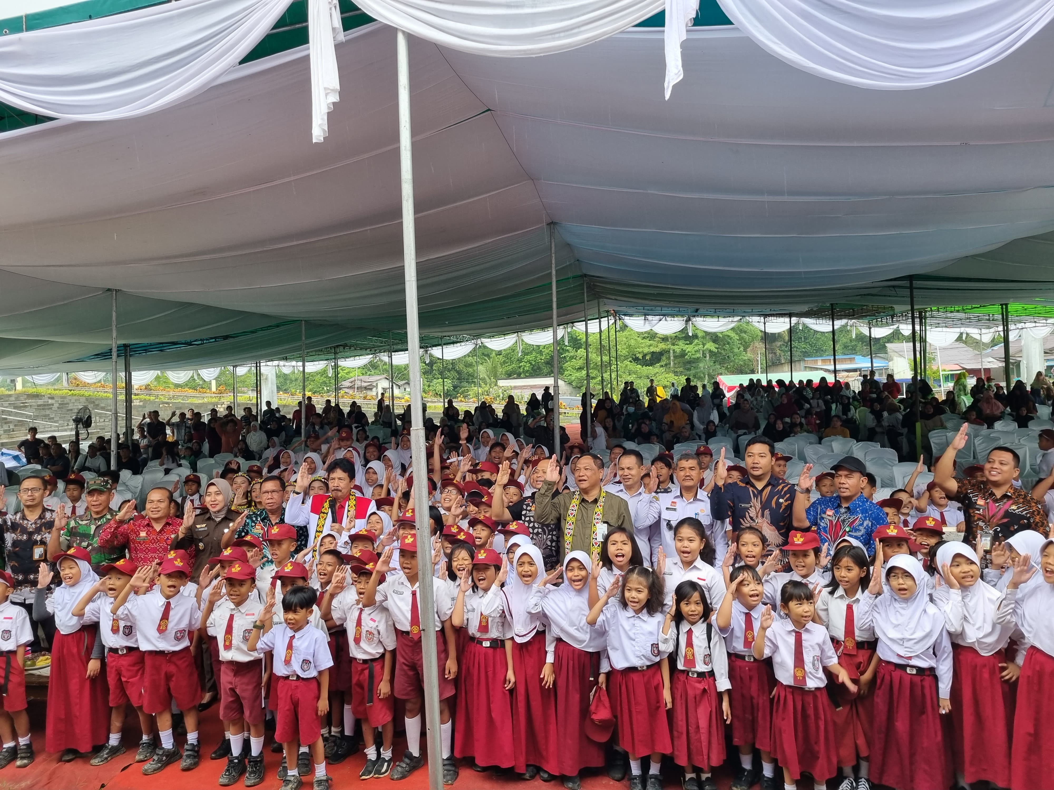 PLBN Entikong Fasilitasi BPIP Bina Pancasila ke Murid SD di Perbatasan Negara