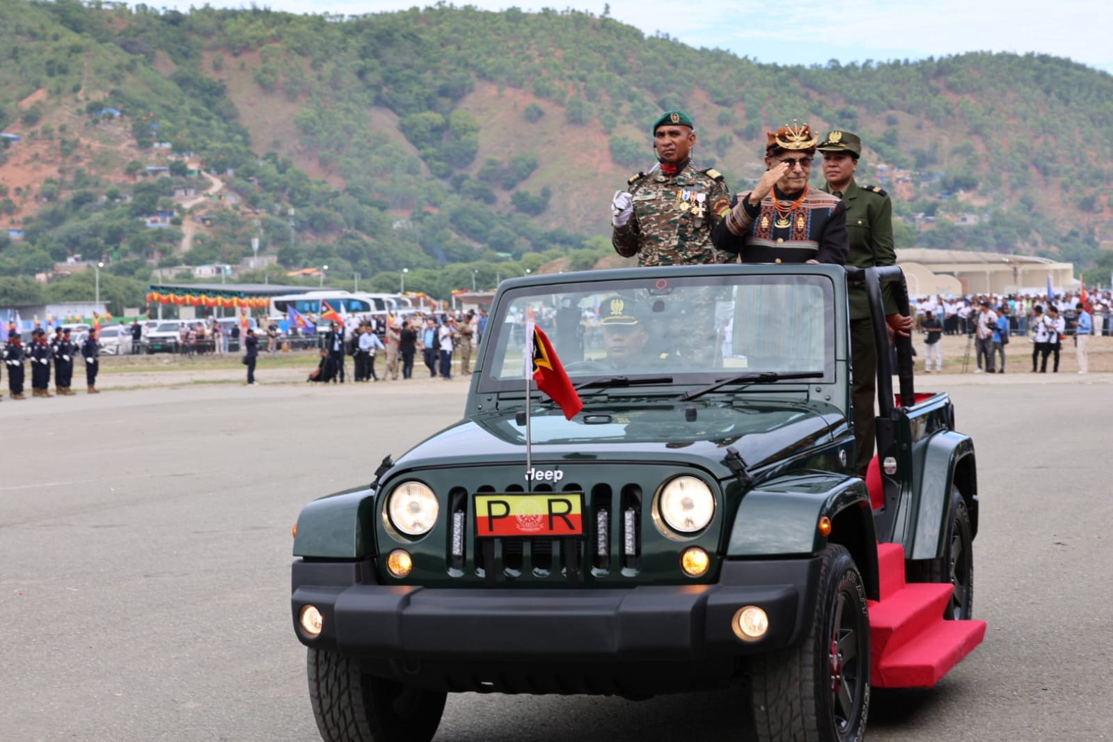 Cenderamata BNPP RI untuk Presiden dan PM Timor Leste, Simbol Persahabatan Dua Negara Bertetangga