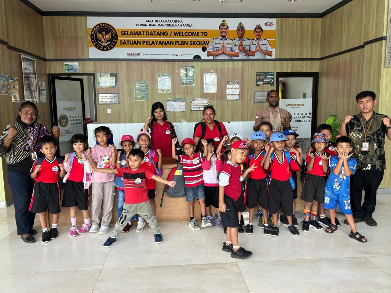 PLBN Skouw Tanamkan Edukasi Kebangsaan Sejak Dini Lewat Kunjungan Murid PAUD Marampa’ Youtefa