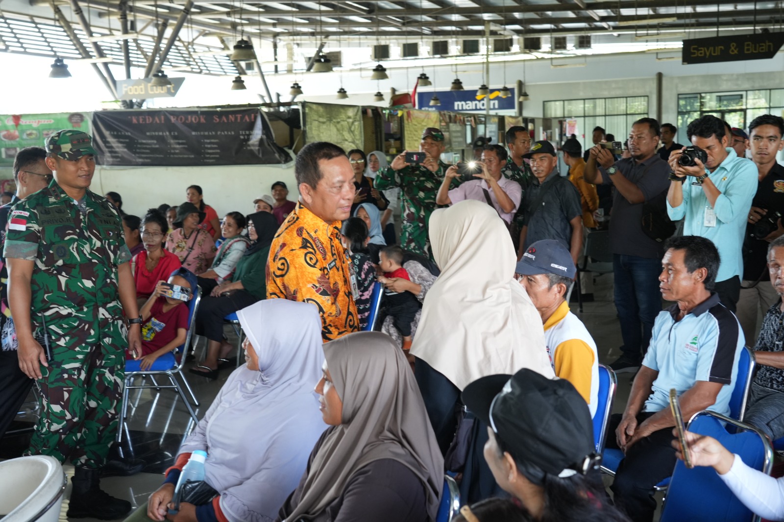 BNPP Dorong Pengendalian Inflasi di Kabupaten Sambas Lewat Pasar Murah
