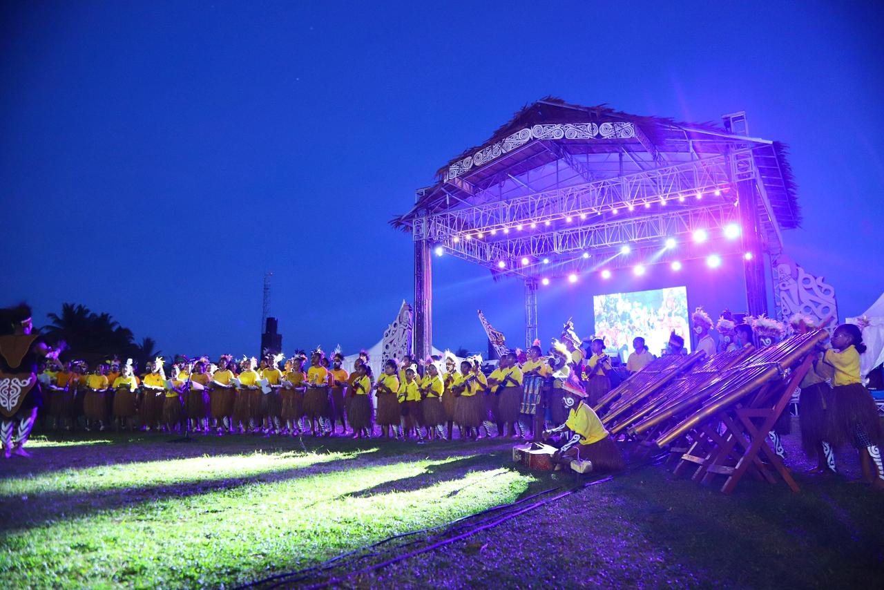 Sekretaris BNPP RI Hadiri Festival Budaya Biak 2025, Dorong Promosi Pariwisata dan Penguatan Identitas Perbatasan Timur Indonesia