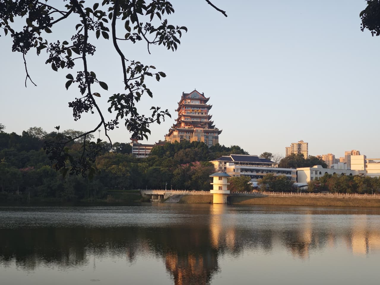 Nanning dan Chongzuo di Guangxi: Kekuatan Strategis Kawasan Perbatasan China–Vietnam dalam Mendorong Integrasi Kawasan