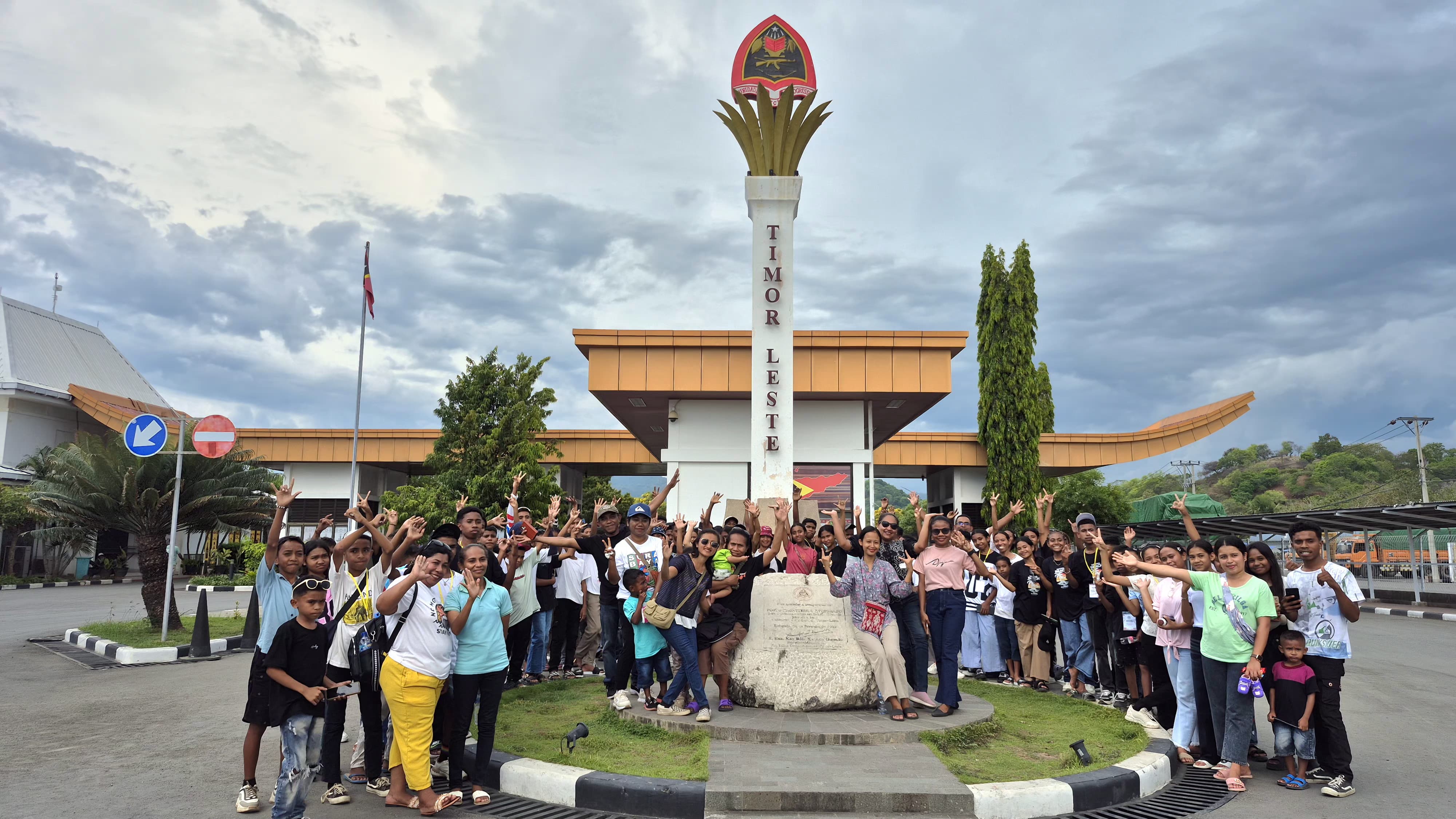 PLBN Motaain Fasilitasi Wisata Edukasi Siswa SMP Negeri 1 Biboki Selatan, Tanamkan Cinta Tanah Air di Perbatasan