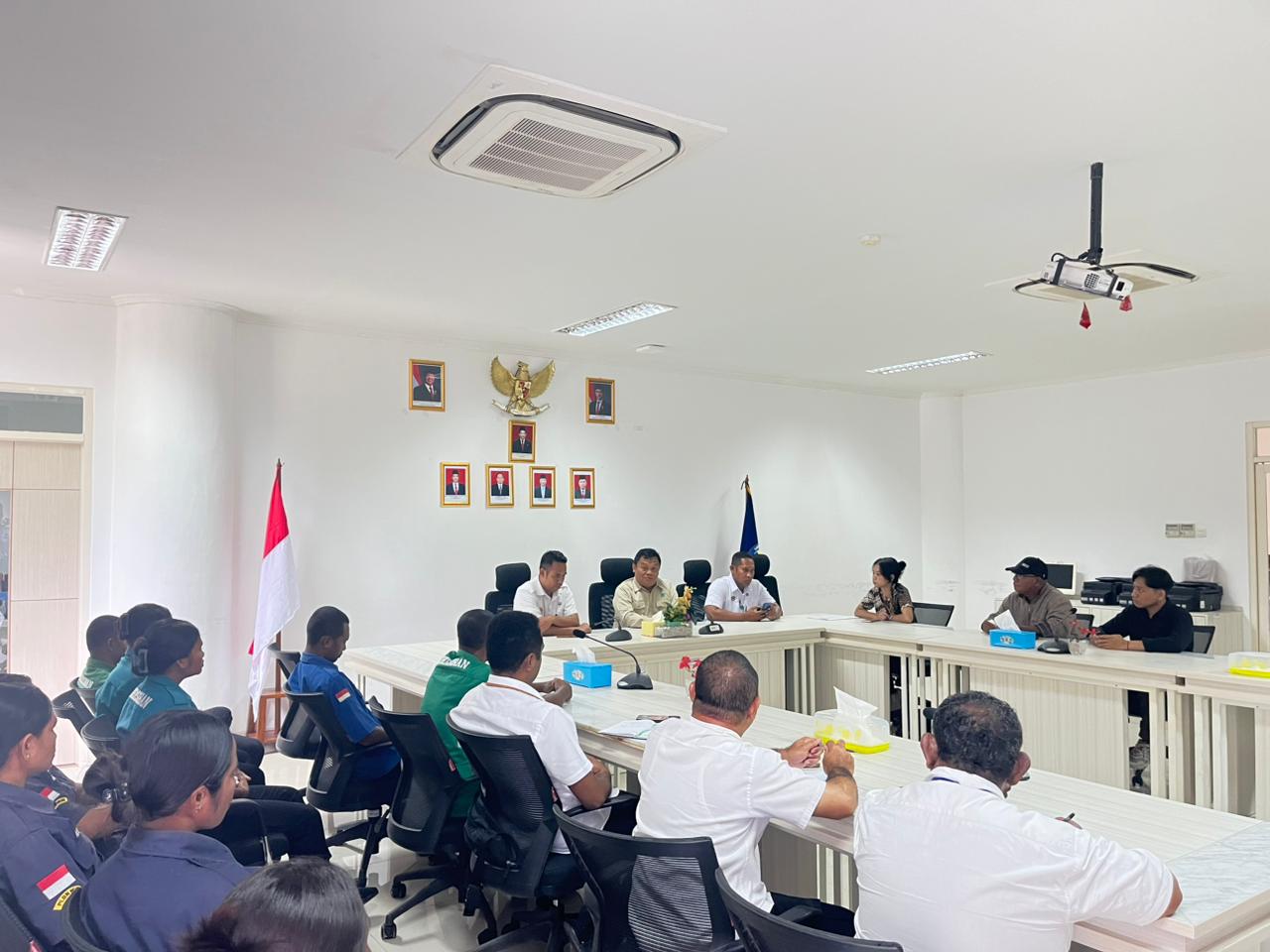 BNPP RI Dorong Penguatan Sistem Pengelolaan Sampah Terpadu di PLBN Wini Bersama Pusdal LH BN