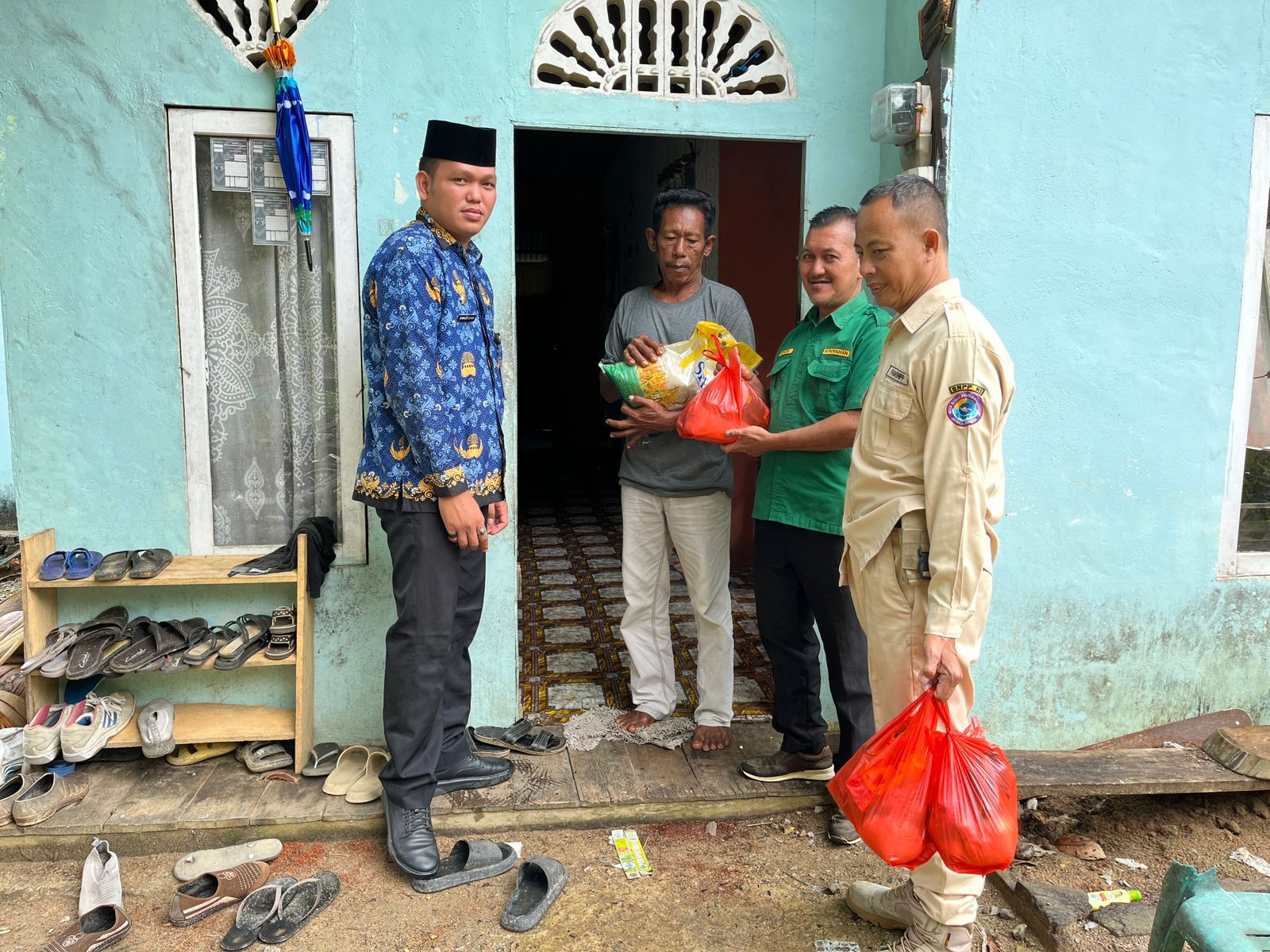 HUT ke-15 BNPP RI, PLBN Serasan Gelar Bakti Sosial untuk Warga Perbatasan Natuna