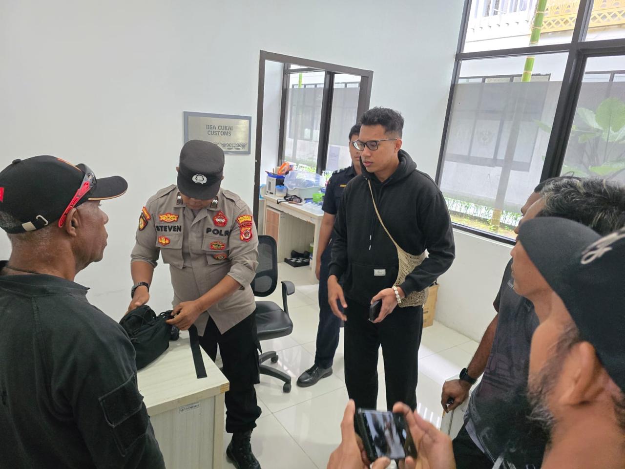 PLBN Skouw Gagalkan Upaya Pembawaan Amunisi oleh Pelintas Asal Papua Nugini