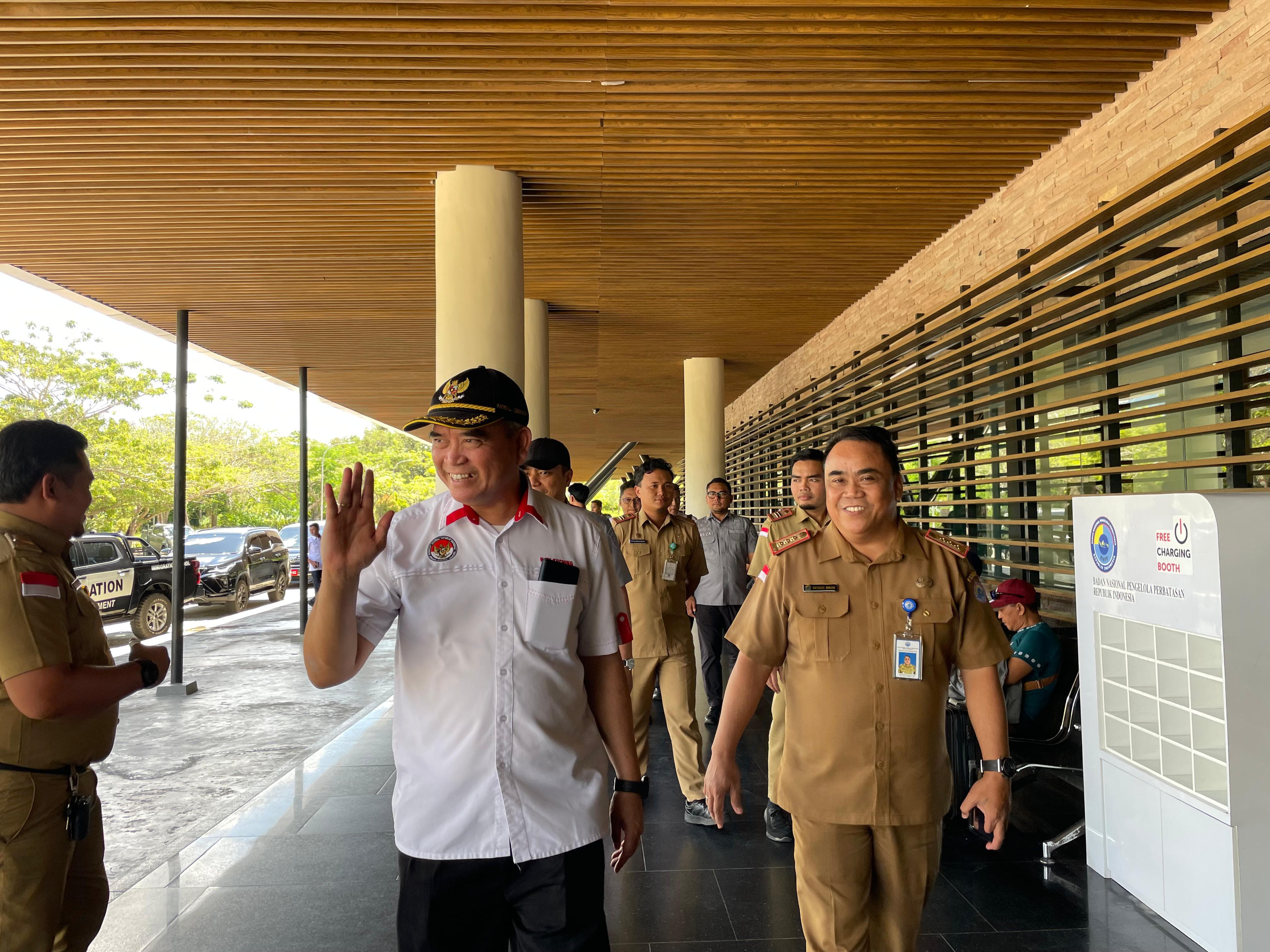 PLBN Aruk Fasilitasi Kunjungan Dalam Rangka Alih Tugas Konsulat Jenderal RI di Sarawak Malaysia 