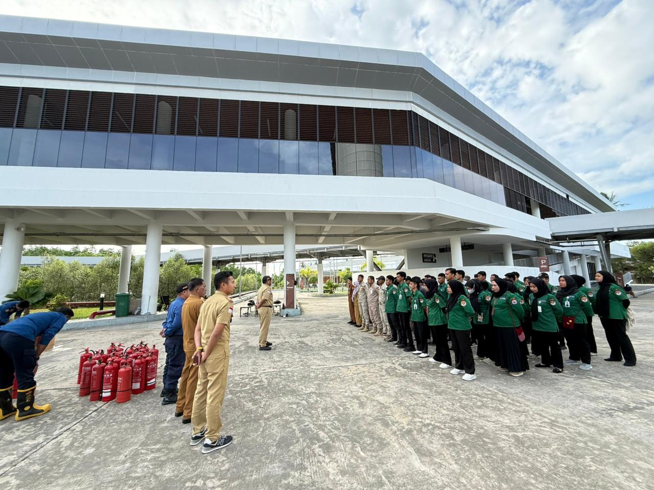 Perkuat Kesiapsiagaan Tanggap Darurat, BNPP RI melalui PLBN Sebatik Gelar Sosialisasi Penanggulangan Kebakaran