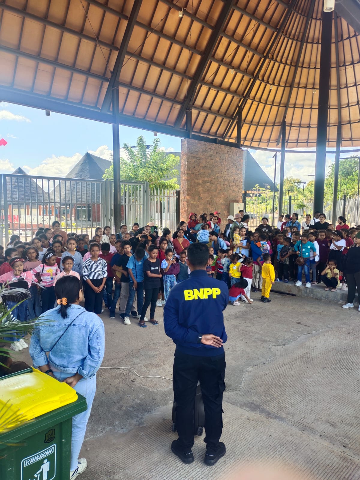 Dikunjungi Ratusan Anak-anak Gereja, PLBN Napan Ajak Kenali Bangunan dan Bina Kedaulatan Negara