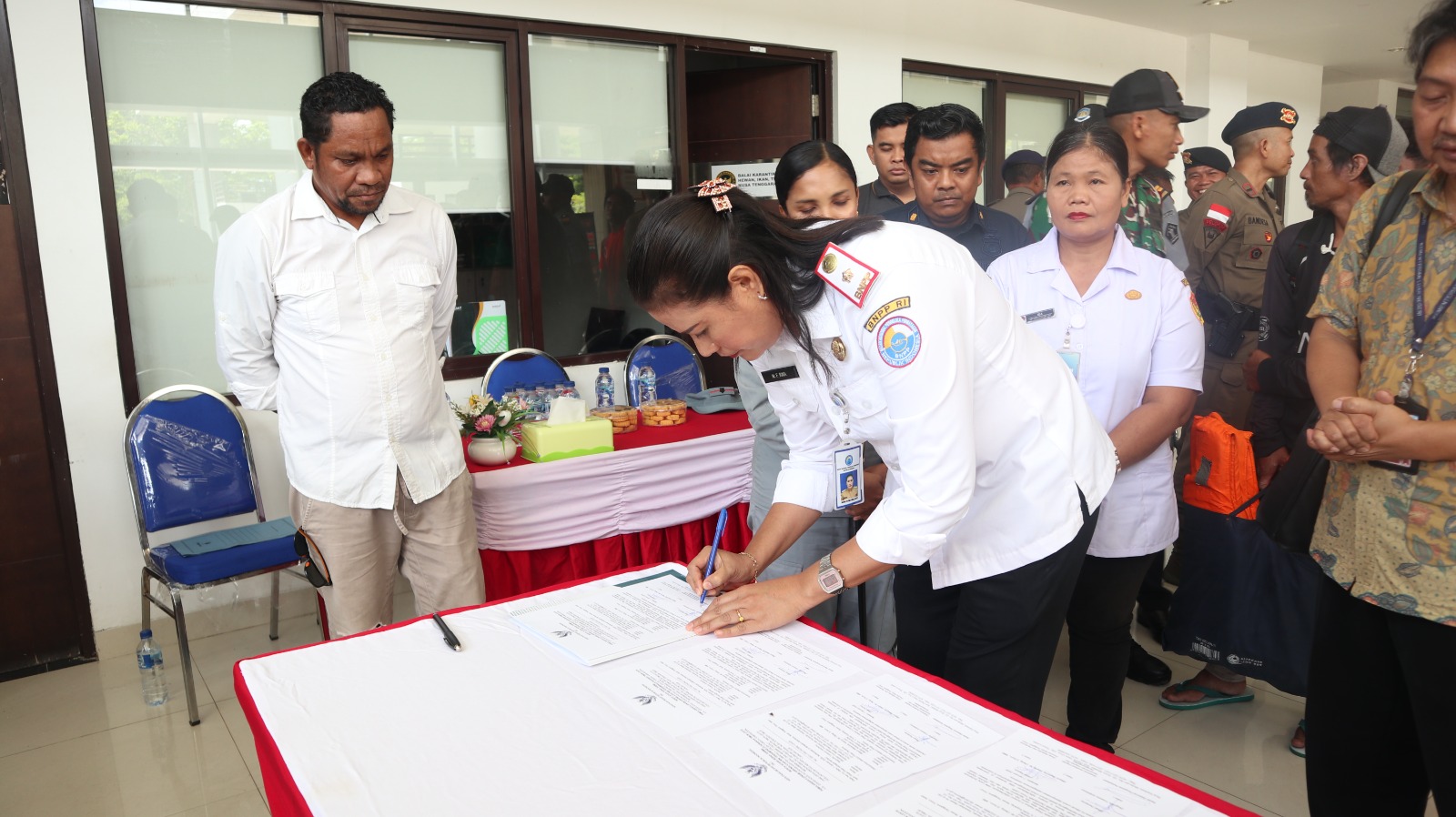 Wujud Perlindungan Negara, BNPP RI Melalui PLBN Motaain Pulangkan Enam Nelayan WNI dari Perairan Timor Leste