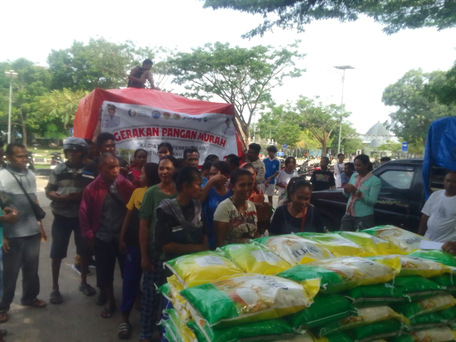 BNPP RI Jaga Stabilitas Pangan dan Ekonomi Perbatasan lewat Pasar Rakyat di PLBN Motaain