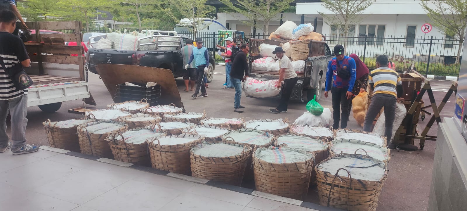 Komoditas Pertanian dan Perikanan Penyumbang Terbesar Ekspor Lewat PLBN Entikong