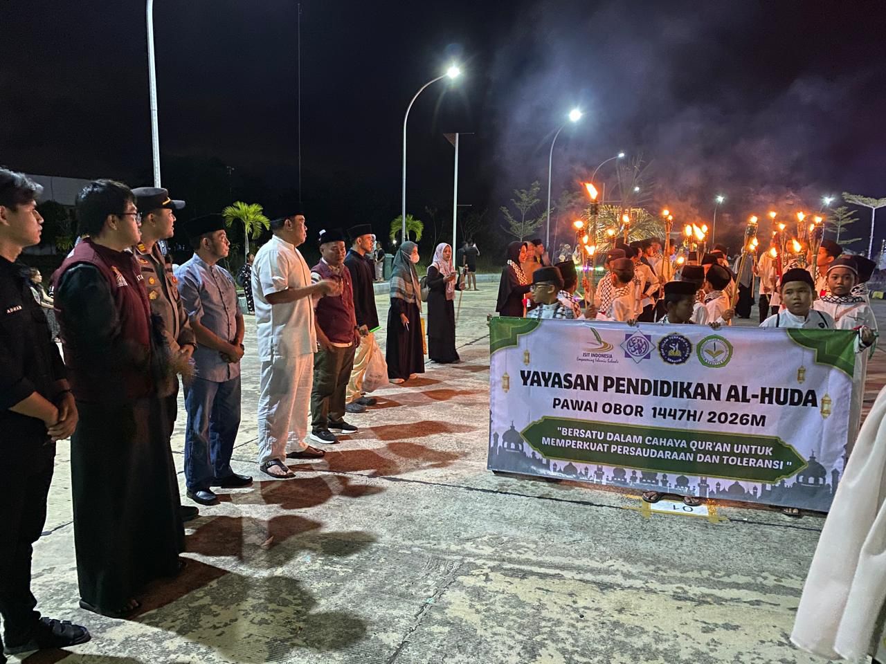 PLBN Sebatik Gelar Pawai Obor Nuzulul Quran, Satukan Persaudaraan dan Toleransi di Kawasan Perbatasan