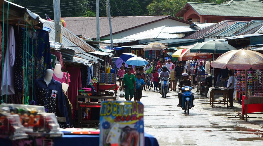 Pasar Serikin Sarawak: Jantung Perdagangan dan Simbol Persaudaraan di Perbatasan