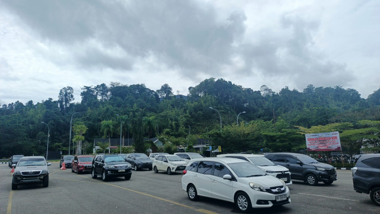 BNPP RI Catat Ribuan Pelintas Padati PLBN Entikong Selama Libur Panjang Imlek 2026