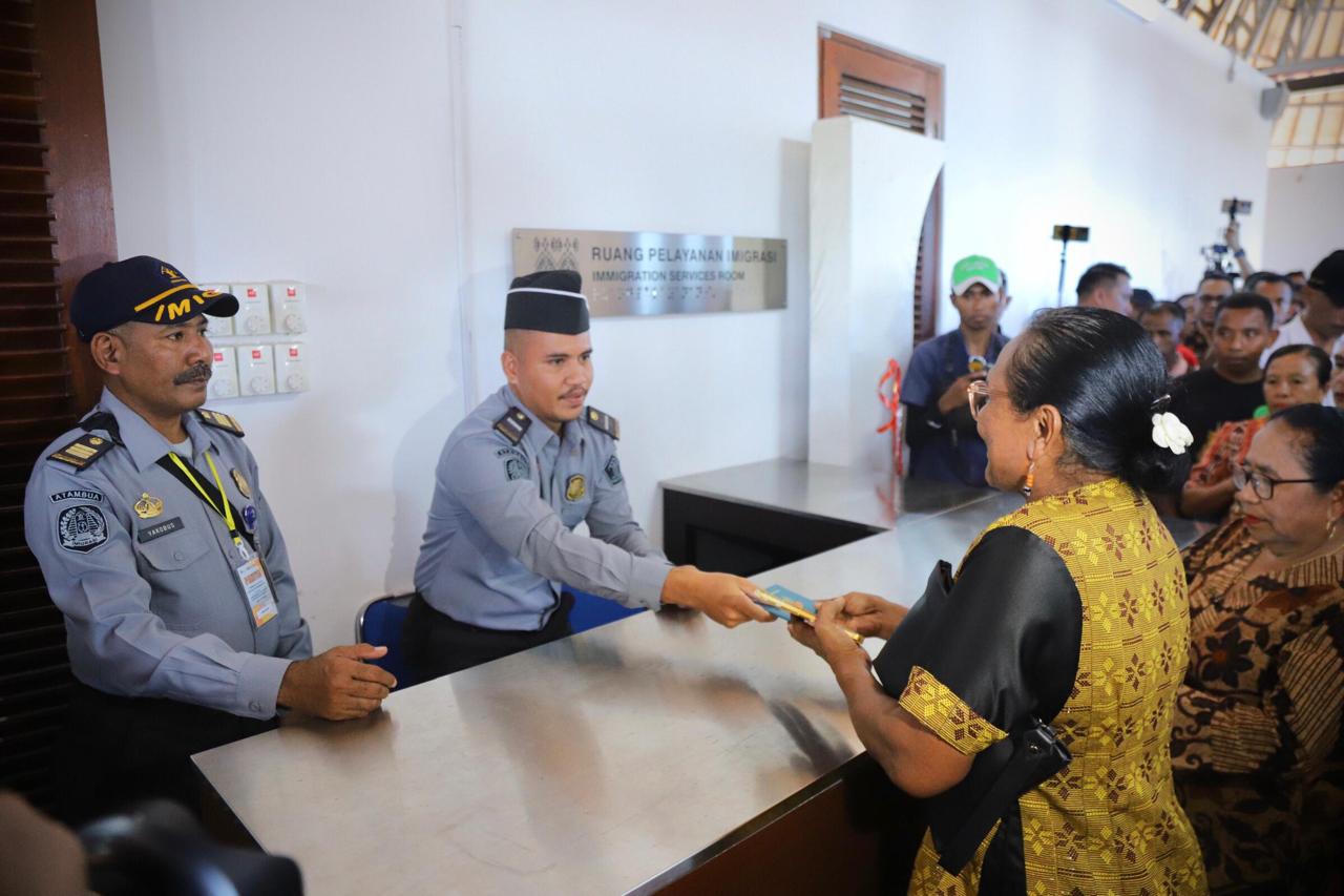 Usai Diresmikan, PLBN Napan Langsung Dipadati Pelintas Batas