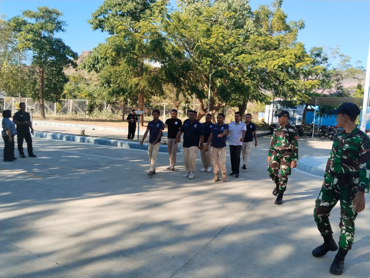 Belajar Baris Berbaris di PLBN Wini, Langkah Serempak Rawat Disiplin dan Cinta Tanah Air dari Perbatasan