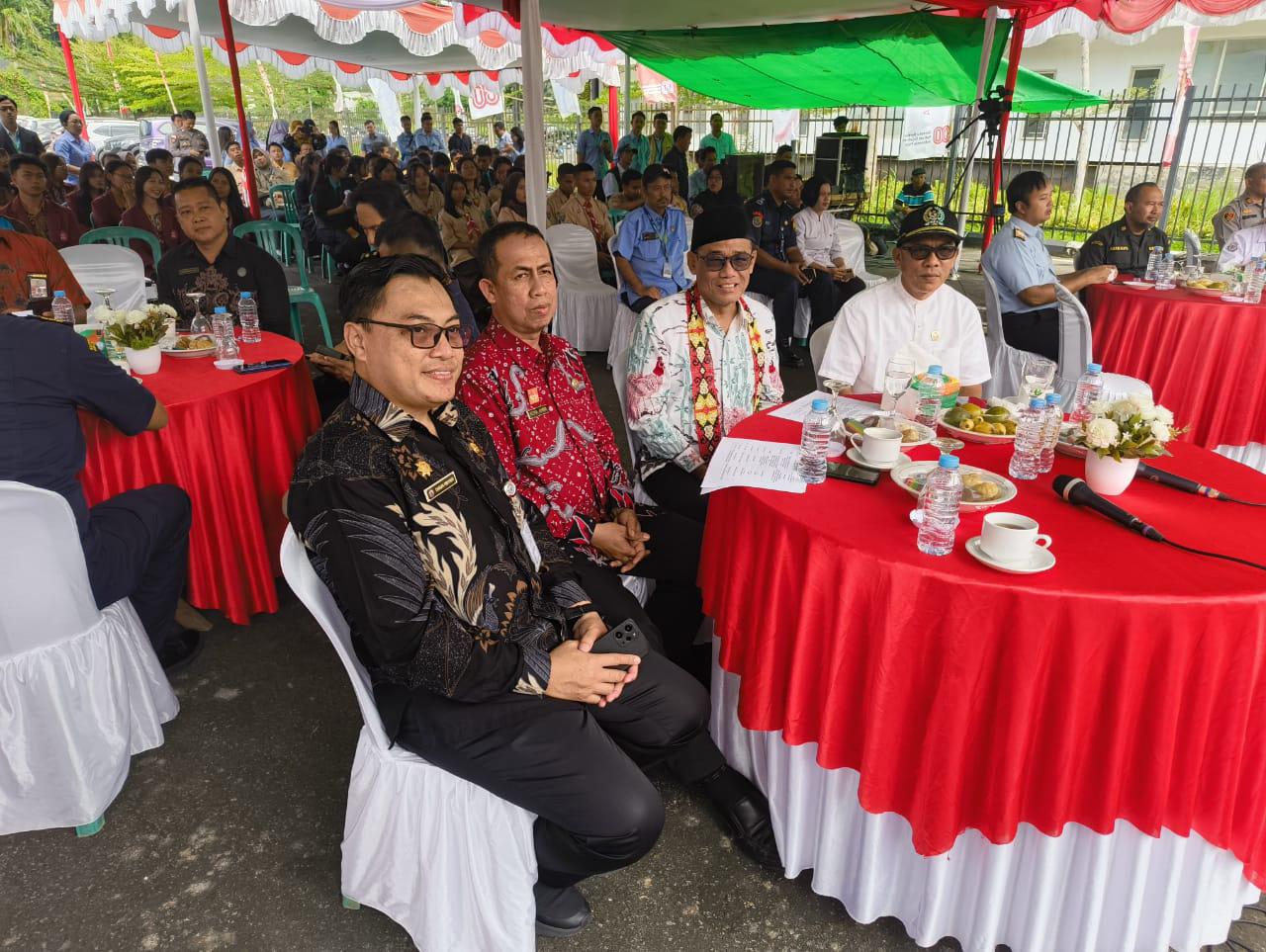"Kita Indonesia" Hadir di PLBN Entikong, Bumikan Pancasila dan Rawat Kebangsaan