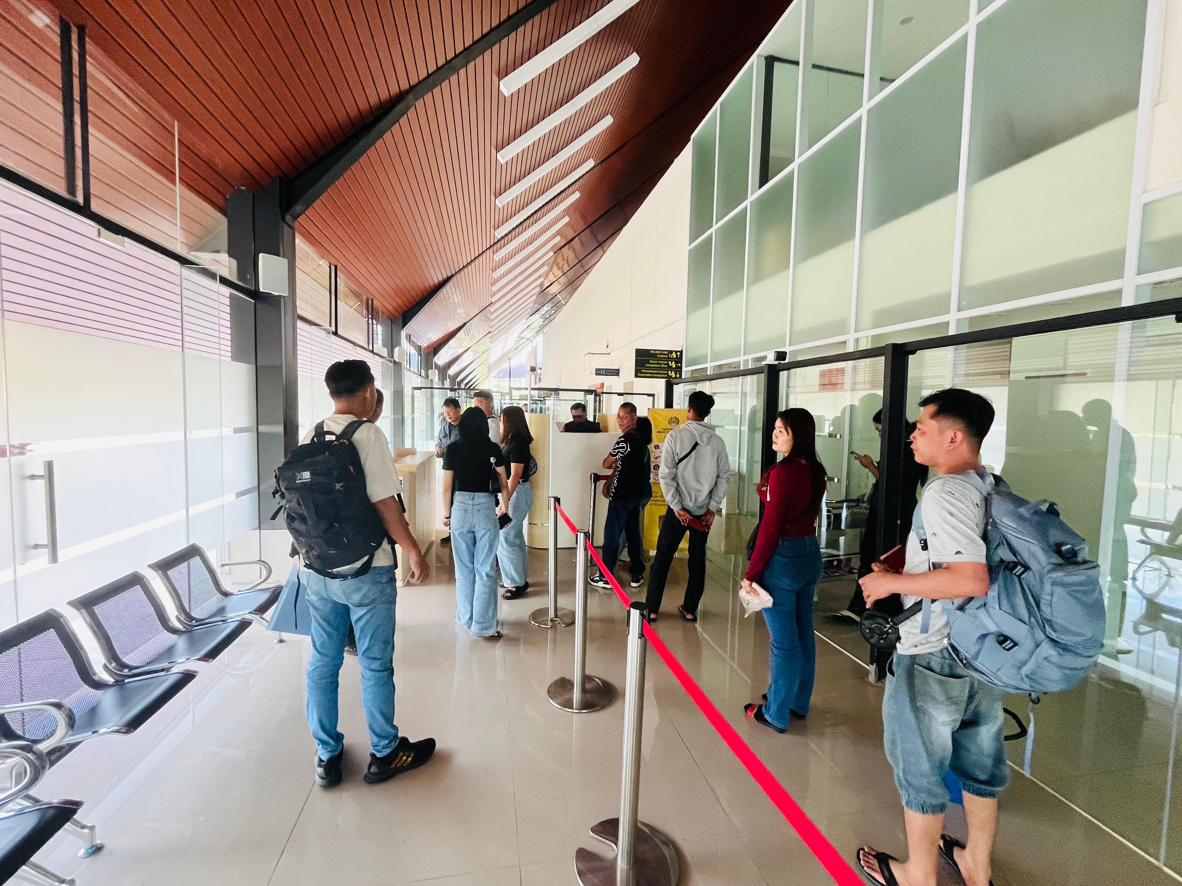 PLBN Jagoi Babang Fasilitasi Pelintas dari Malaysia dalam Rangka Perayaan Gawai Sowa Dayak Bidayuh ke-185