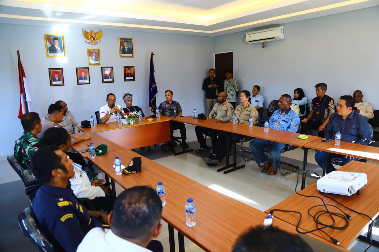 SPPG Jadi Prioritas di PLBN Yetetkun, Sekretaris BNPP RI Dorong Pemenuhan Gizi Warga Perbatasan