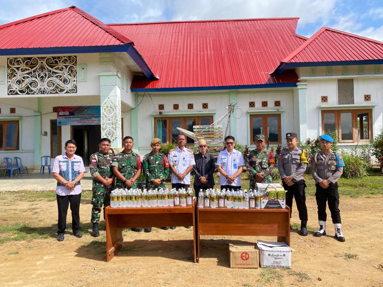 PLBN Long Nawang Serahkan Sekaligus Musnahkan Barang Ilegal Sitaan Demi Perbatasan yang Aman