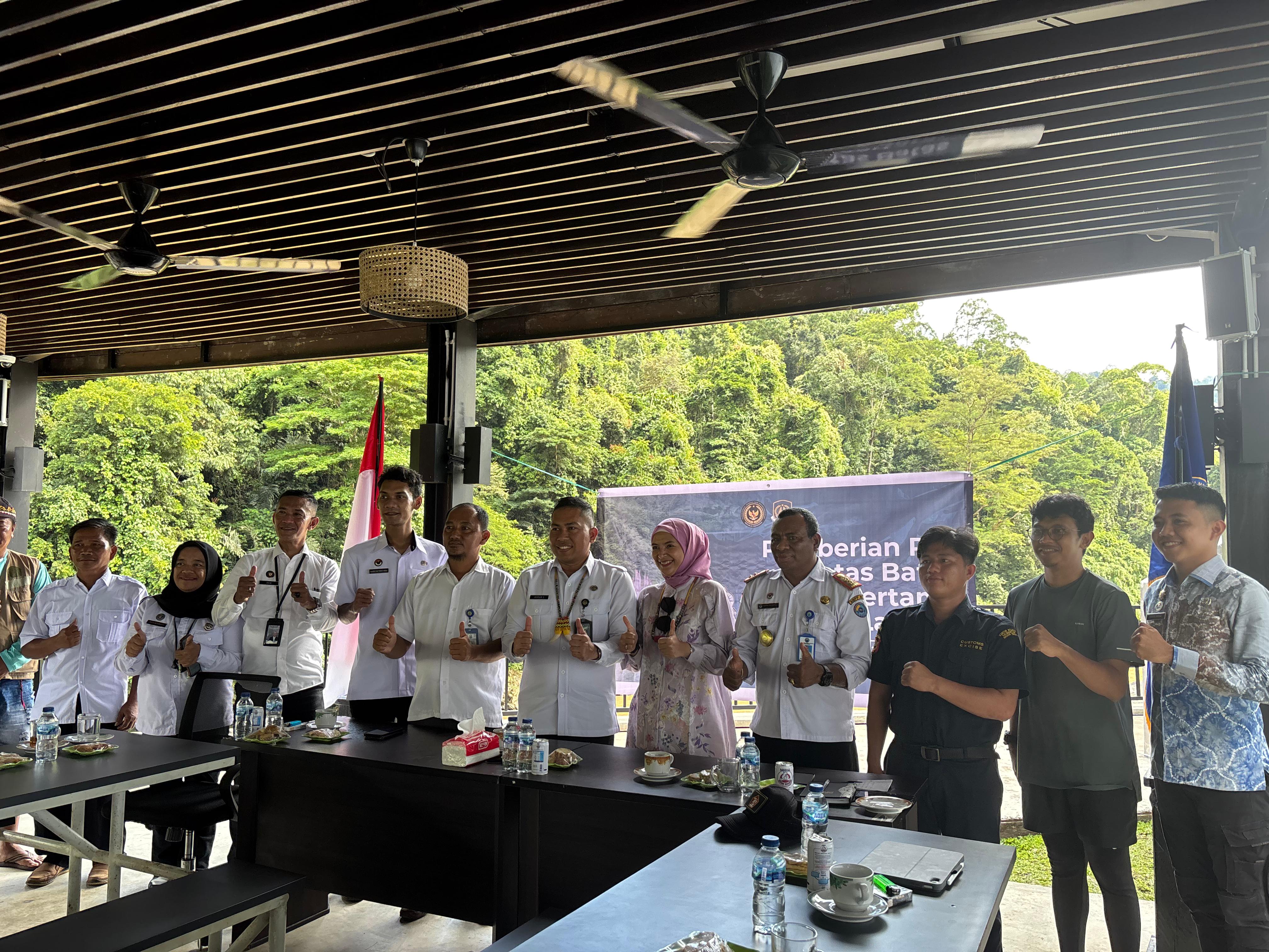 PLBN Labang Resmikan Layanan Pembuatan Pas Lintas Batas, Permudah Akses Masyarakat Perbatasan