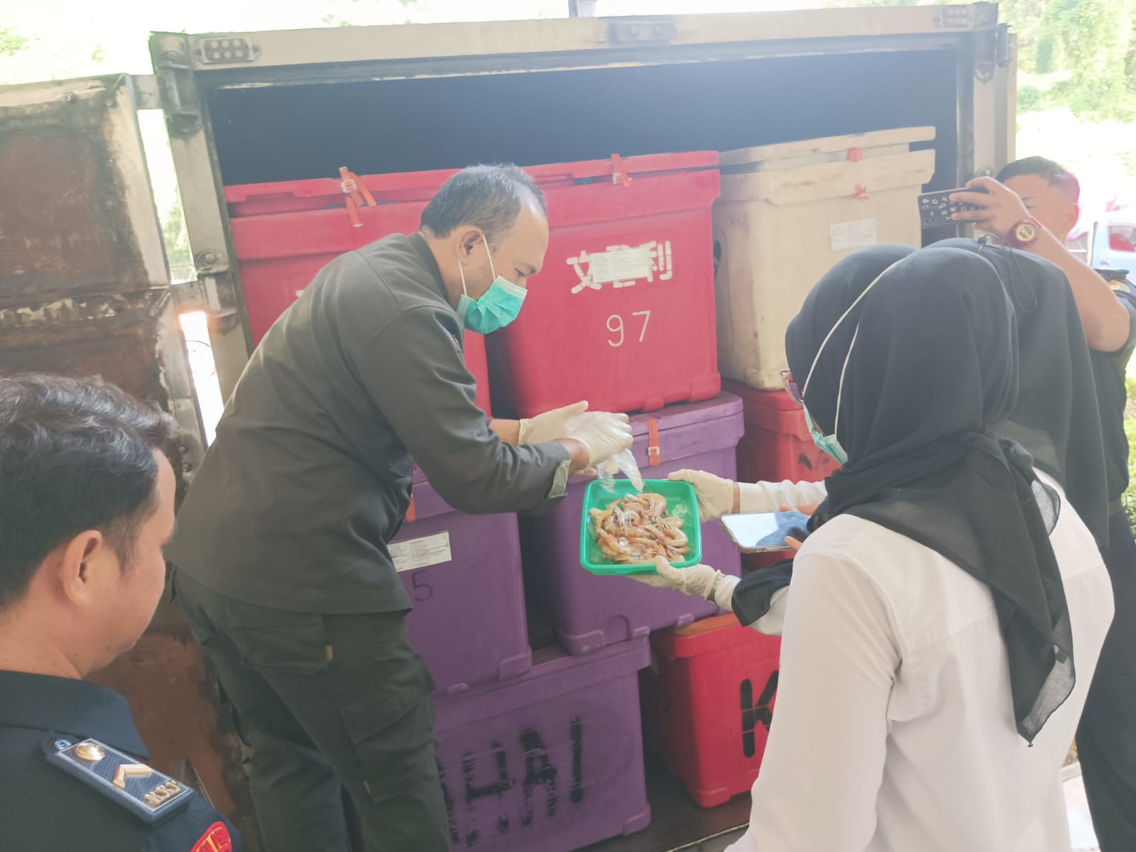 Rutin Ekspor, PLBN Entikong Tunjukkan Tren Positif Pertumbuhan Ekonomi Masyarakat Perbatasan