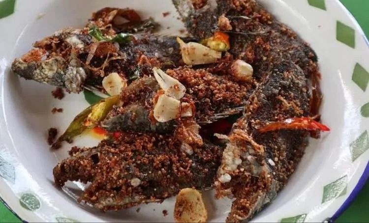 Cita Rasa yang Menyatukan: Kuliner Lintas Negeri di Perbatasan Kalimantan–Malaysia