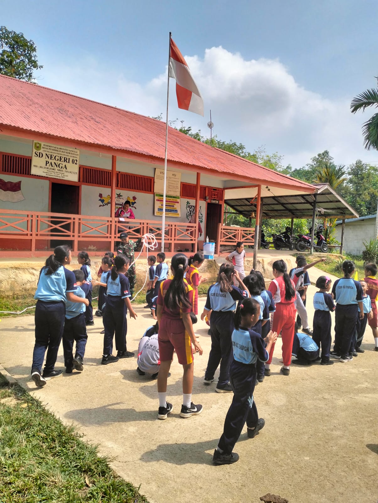 Bagaimana Kondisi Terkini Pendidikan, Puskesmas dan Pasar di Perbatasan Negara?