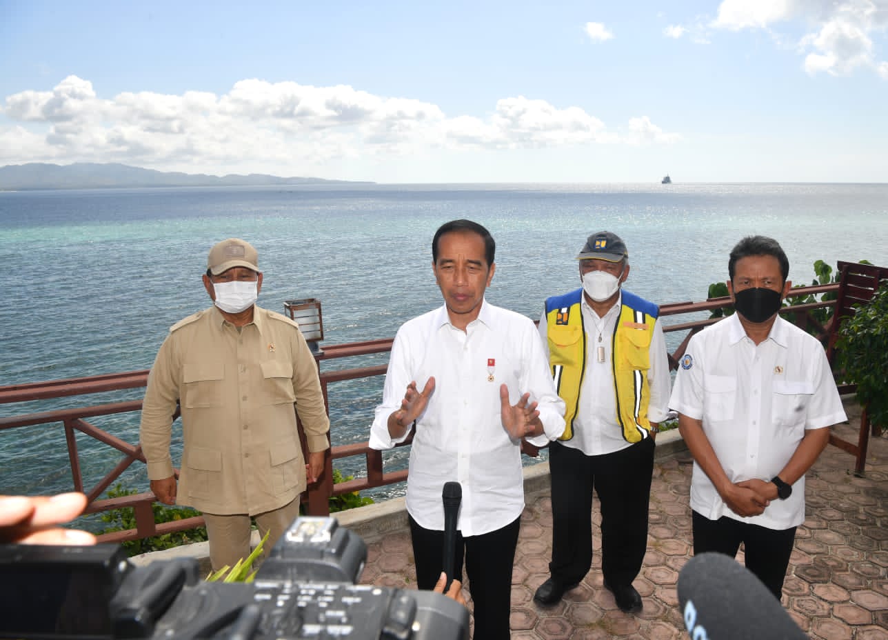 Kunjungi Perbatasan RI, Jokowi: Perlu Desain Pertahanan di Titik Terluar NKRI