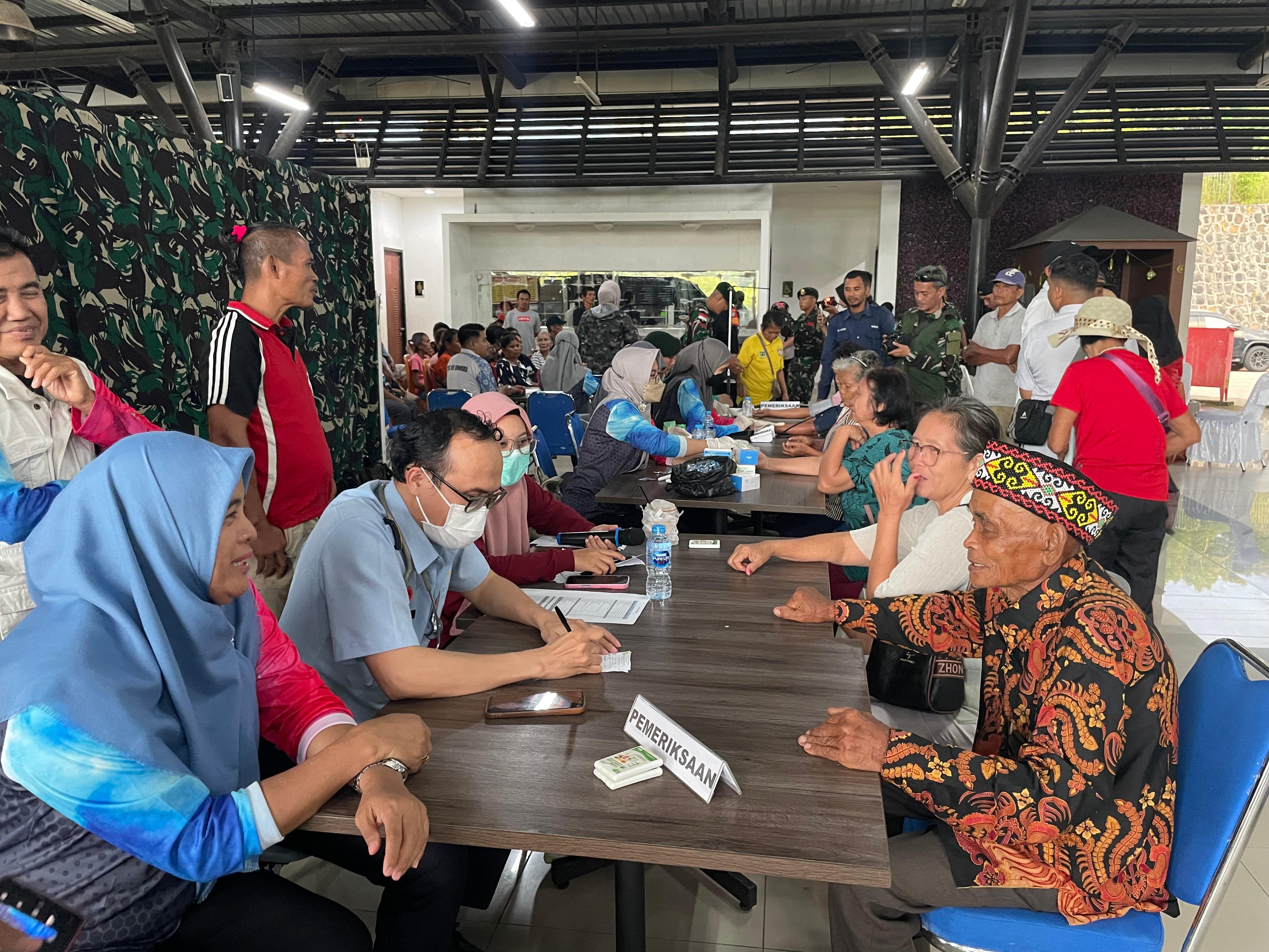 PLBN Aruk Fasilitasi Bakti Sosial TNI bagi Masyarakat Perbatasan RI–Malaysia