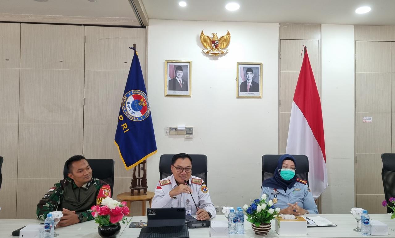BNPP RI Tingkatkan Kualitas Pelayanan Lintas Batas Negara, Gelar Pertemuan Bersama CIQS di PLBN Entikong