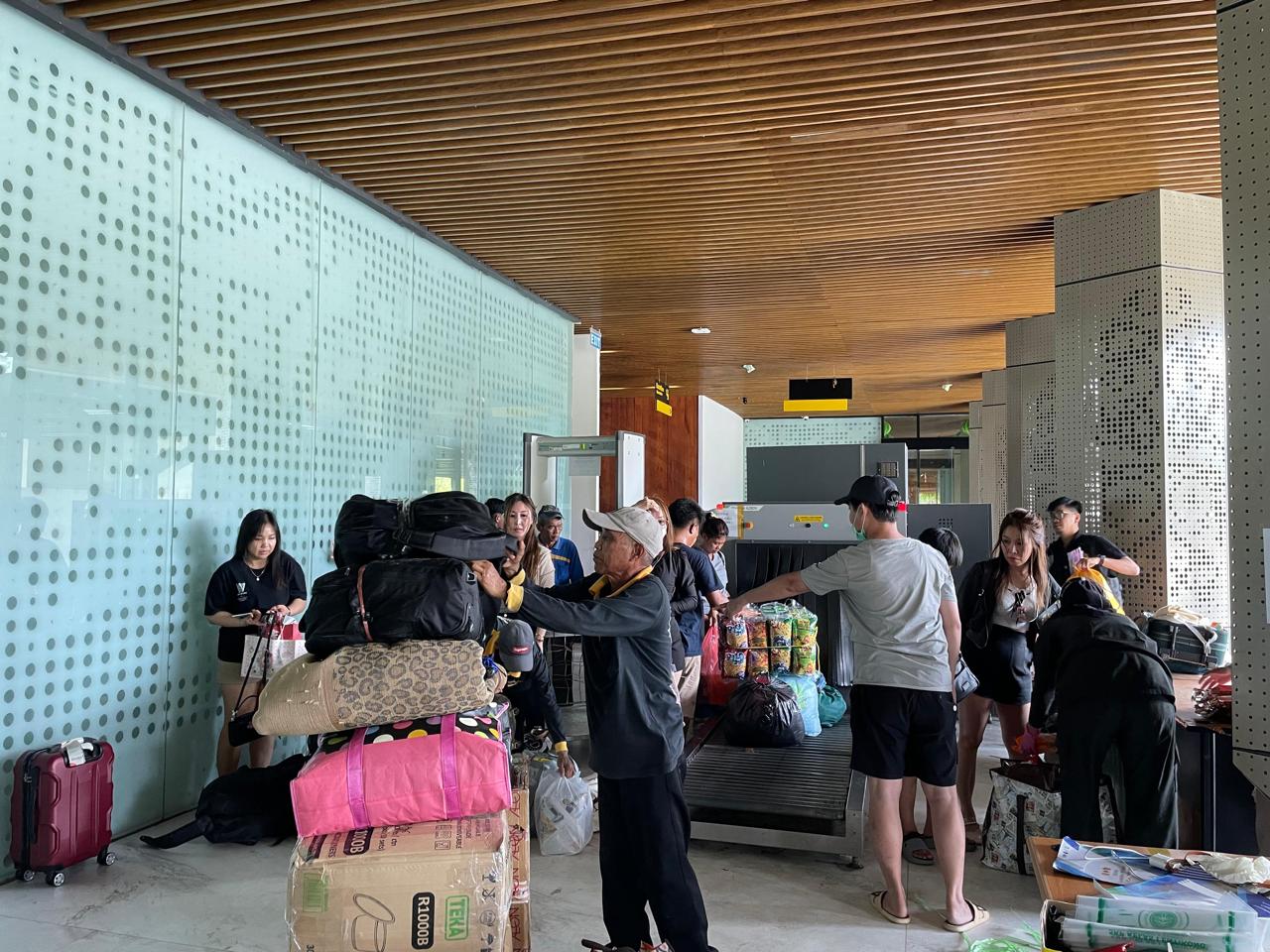 PLBN Aruk Catat Lonjakan Pemudik dari Malaysia, 1.510 Pelintas Masuk Jelang Idulfitri 1447 H