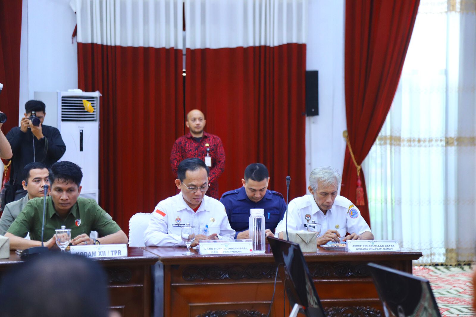 Evaluasi Pasca Demonstrasi, BNPP RI dan Pemprov Kalbar Sepakati Langkah Strategis Jaga Kondusifitas