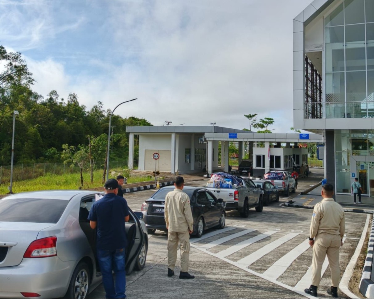 Gawai Dayak Iban Dongkrak Jumlah Pelintas di PLBN Badau hingga 42 Persen