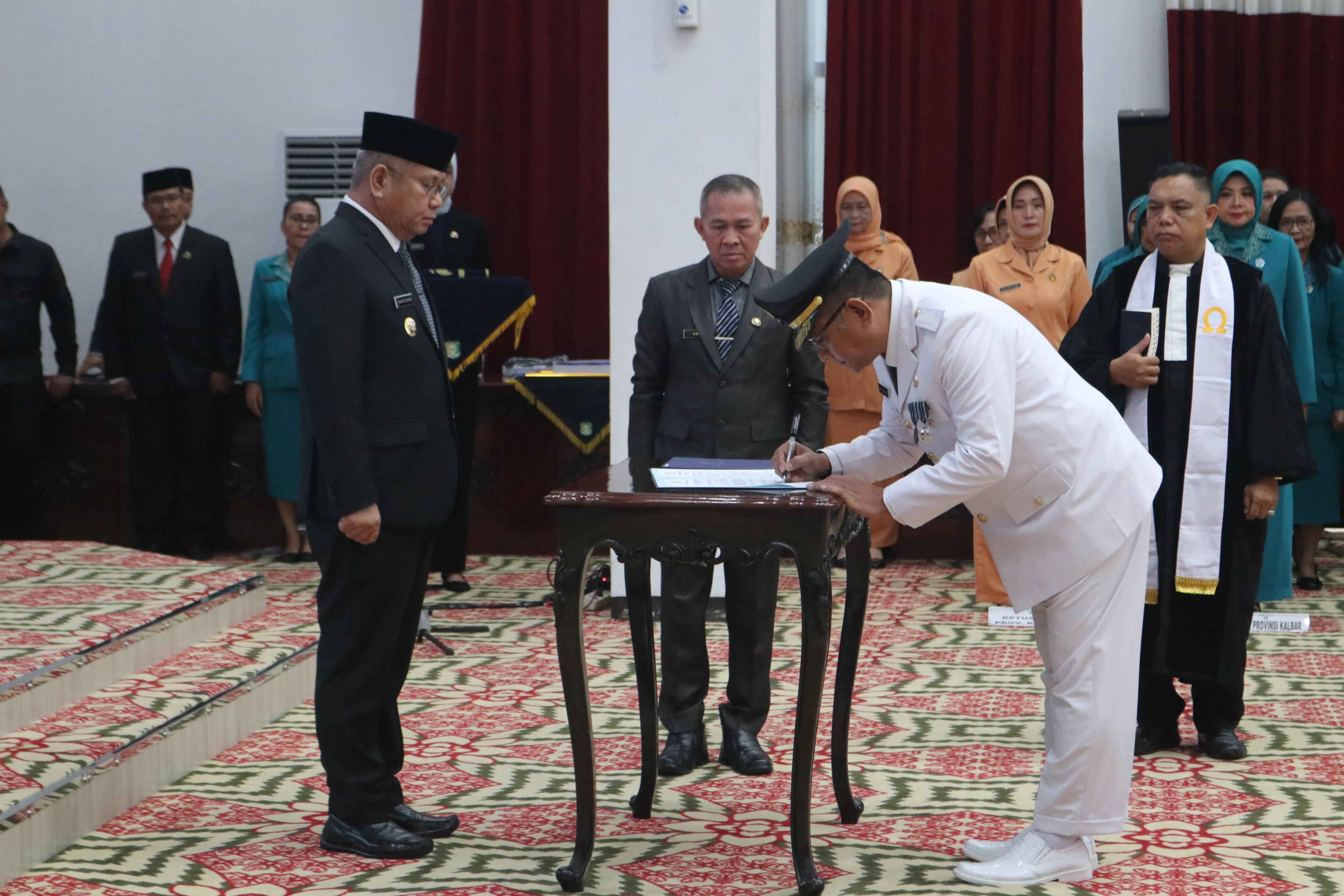 Menteri Tito Tunjuk Gutmen Nainggolan Sebagai Penjabat Bupati Landak Kalbar