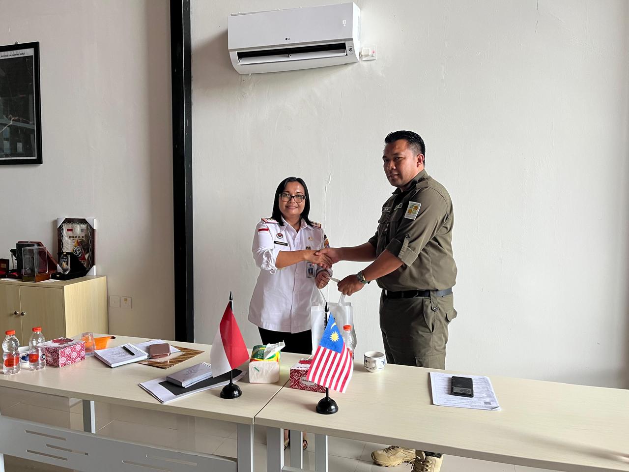 PLBN Jagoi Babang Pererat Koordinasi CIQS dan SFC untuk Percepat Ekspor Komoditas ke Sarawak