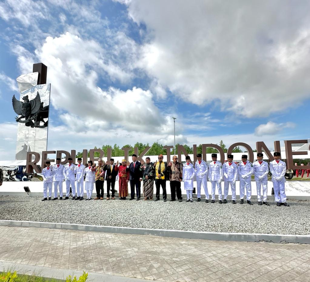 Upacara Peringatan HUT RI ke-78 di PLBN Sei Nyamuk: Semangat Kemerdekaan Berkibar di Pulau Sebatik