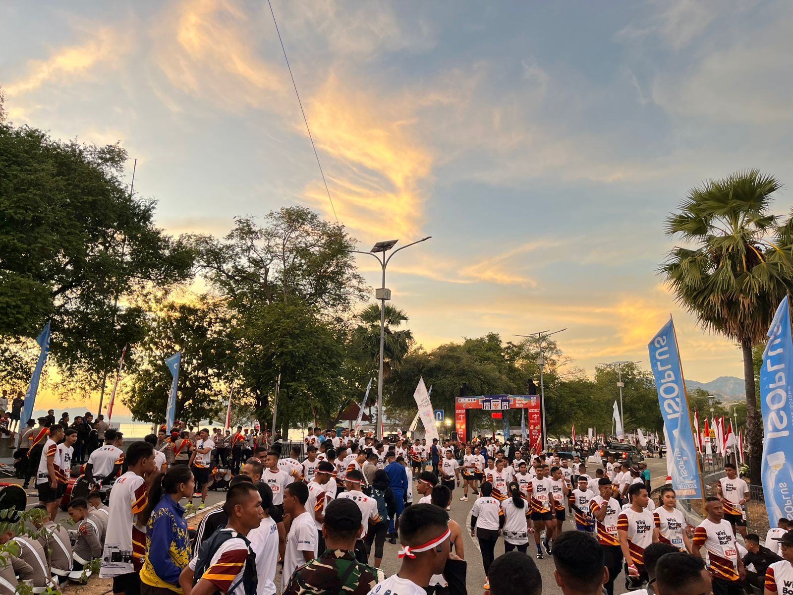 870 Pelari Lintasi RI - Timor Leste di Wini Border Run 2025, Siapa yang Tercepat?