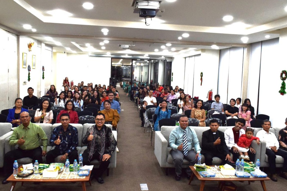 PLBN Entikong Gelar Ibadah Natal dan Tahun Baru Bersama CIQS, Perkuat Harmoni Pelayanan di Perbatasan