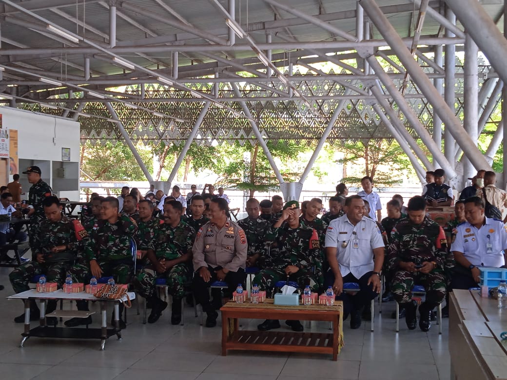 Kolaborasi Petugas di PLBN Motaain Membangun Solidaritas dalam HUT Ke-146 Badan Karantina Indonesia