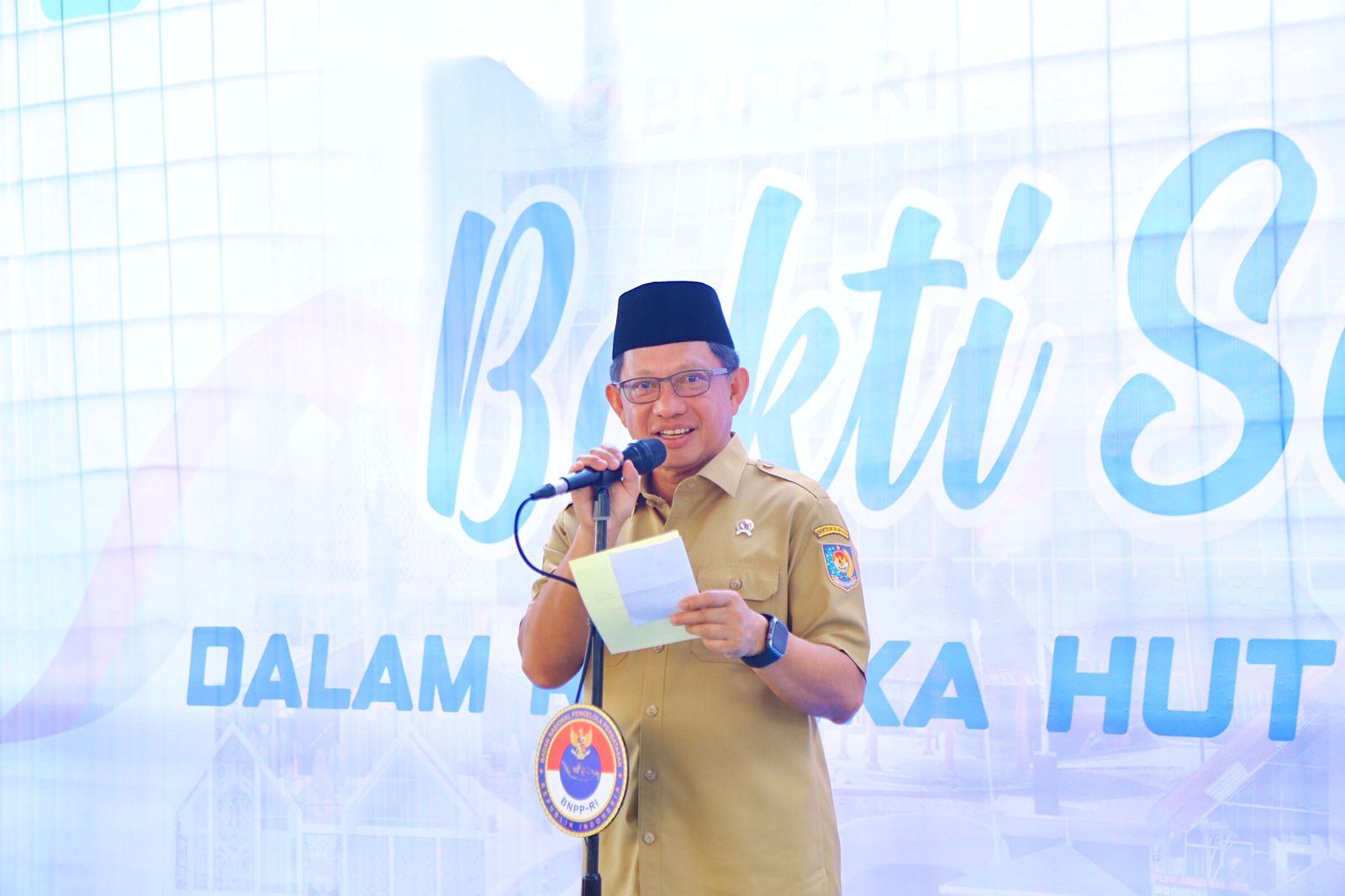Hadirkan Semangat Kebersamaan, BNPP RI Berbagi Paket Sembako di Hari Jadinya ke-15