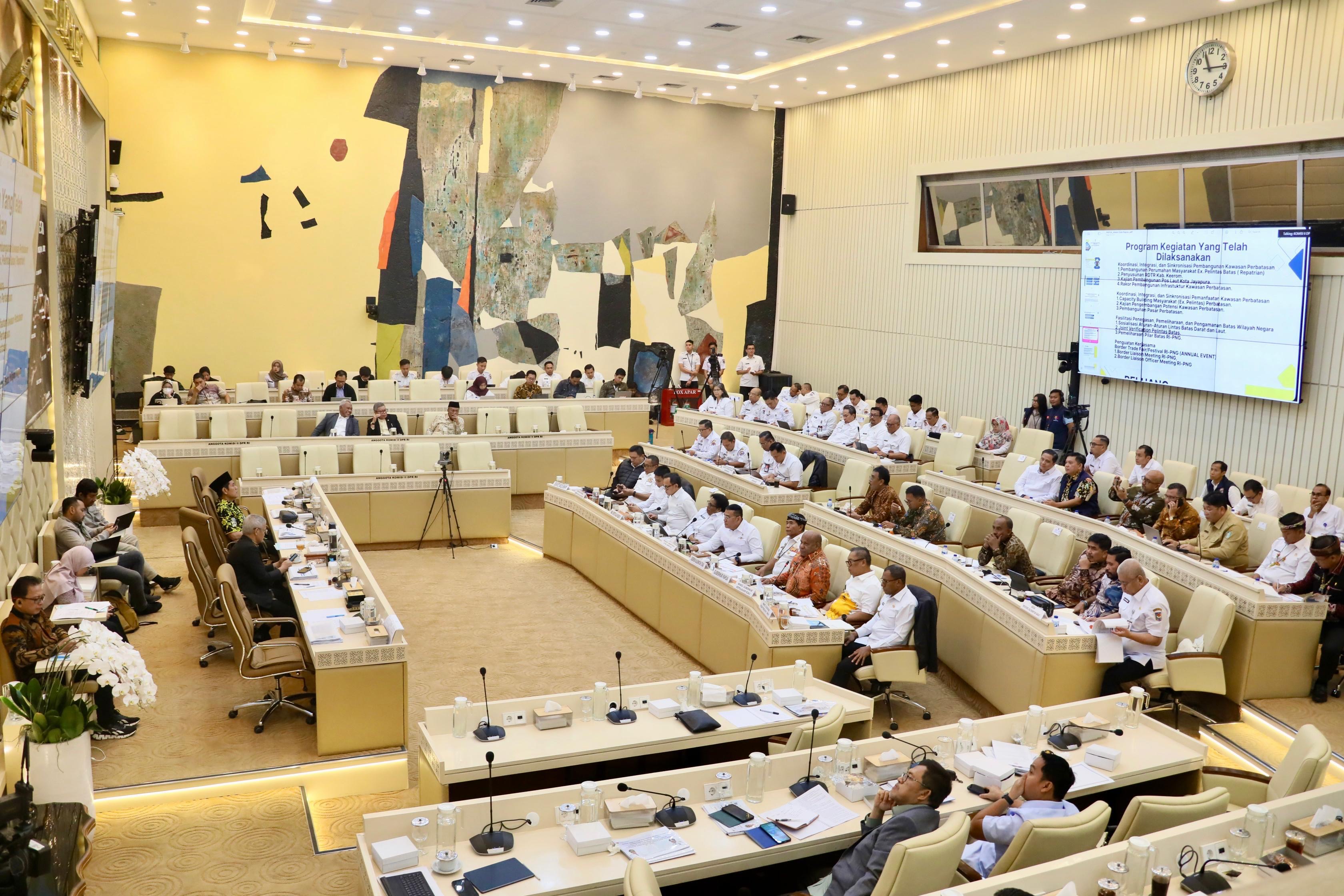 BNPP RI Sampaikan Progres Penyelesaian OBP dan Penegasan Batas Negara dalam RDP Komisi II DPR RI