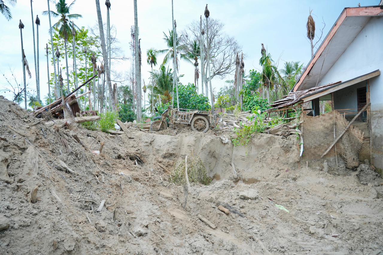 Sekretaris BNPP RI Tinjau Penanganan Pascabanjir di Pidie Jaya, Tekankan Penguatan Tanggul Sungai Permanen
