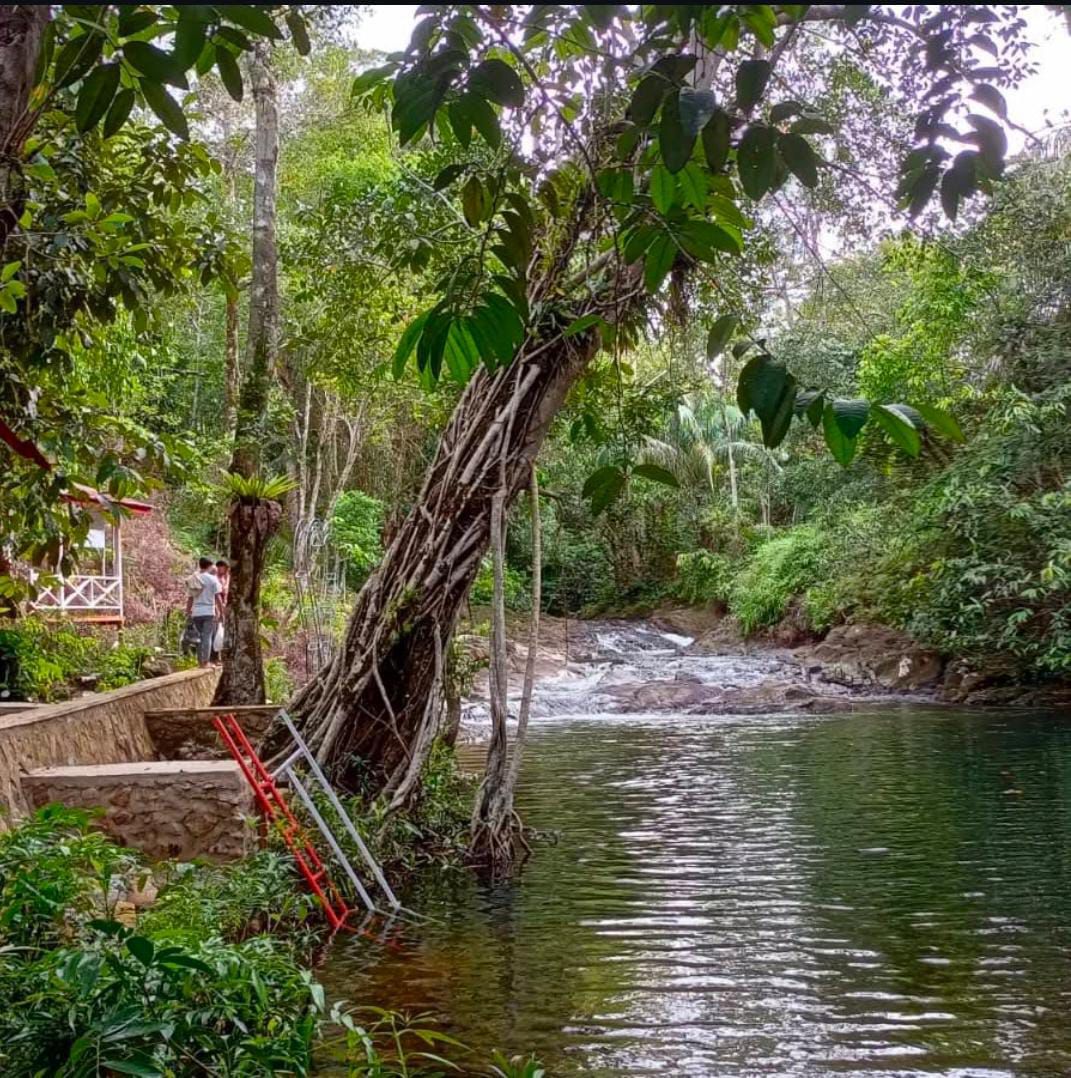 Batu Ancau, Primadona Wisata Alam Dekat PLBN Badau yang Kian Diminati Wisatawan Lintas Batas
