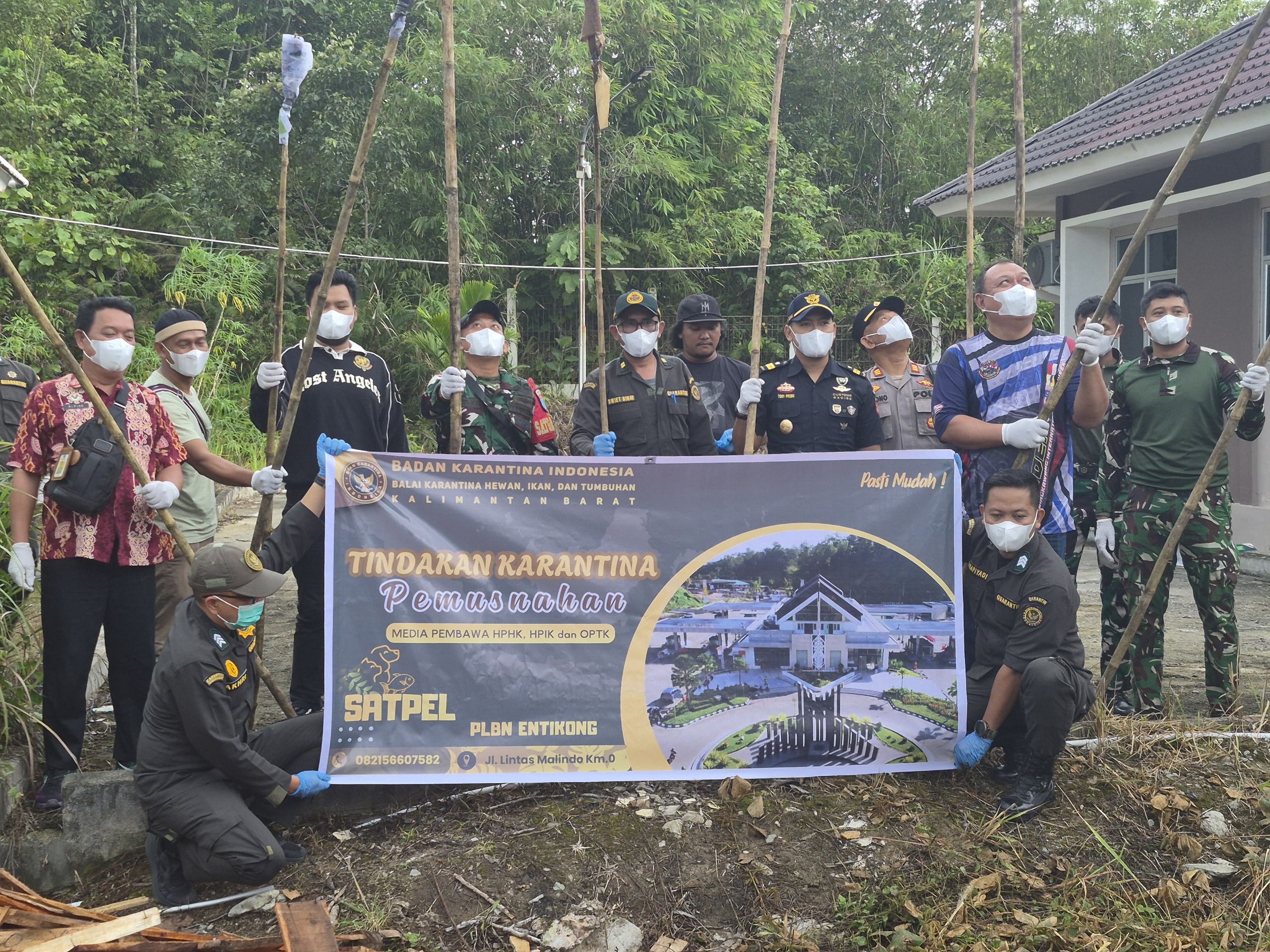 Cegah Ancaman Penyakit Karantina, PLBN Entikong Musnahkan Ribuan Kilogram Media Pembawa HPHK, HPIK, dan OPTK