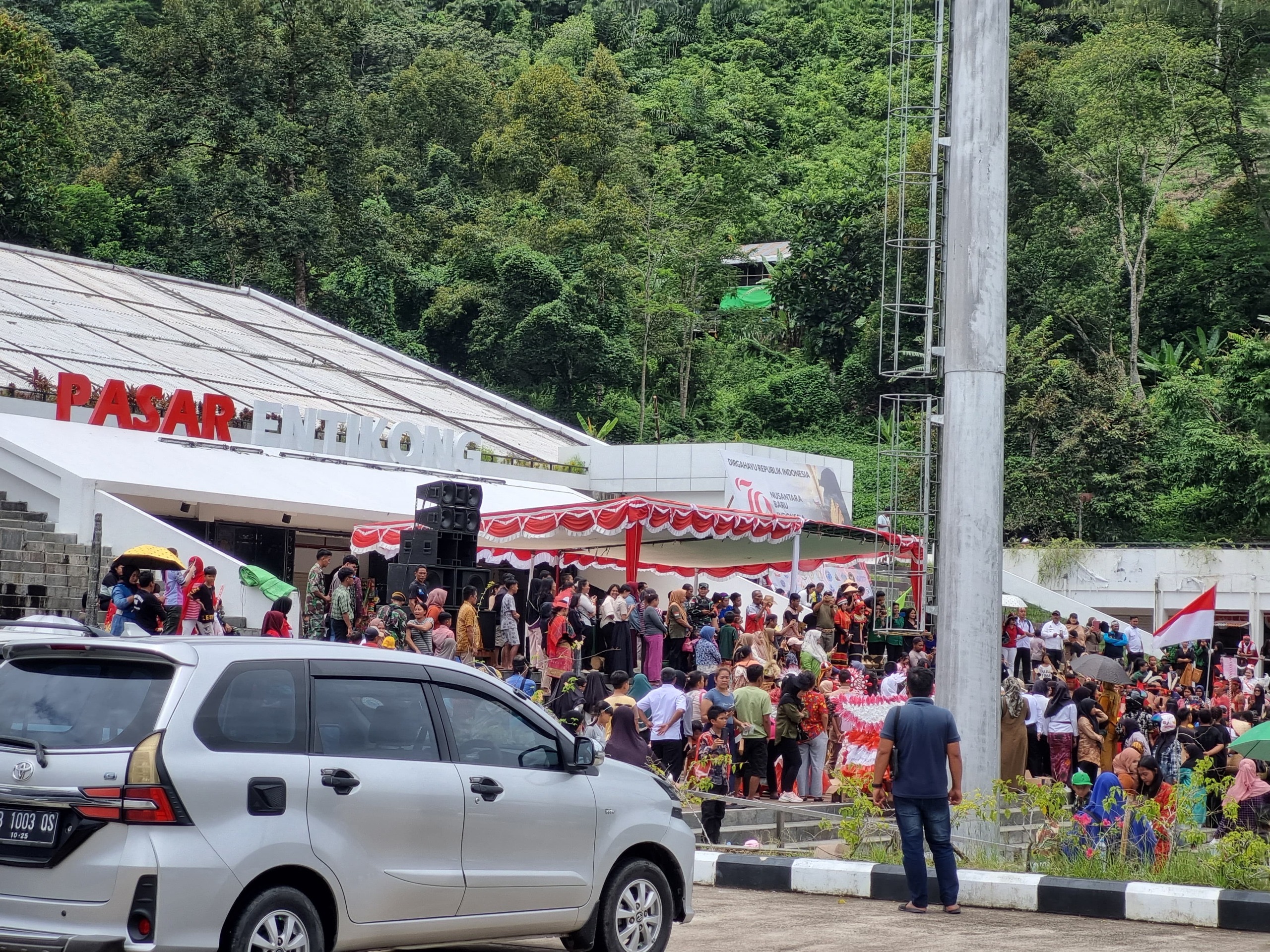 PLBN Entikong Hadirkan Pasar Juadah Selama Bulan Ramadhan