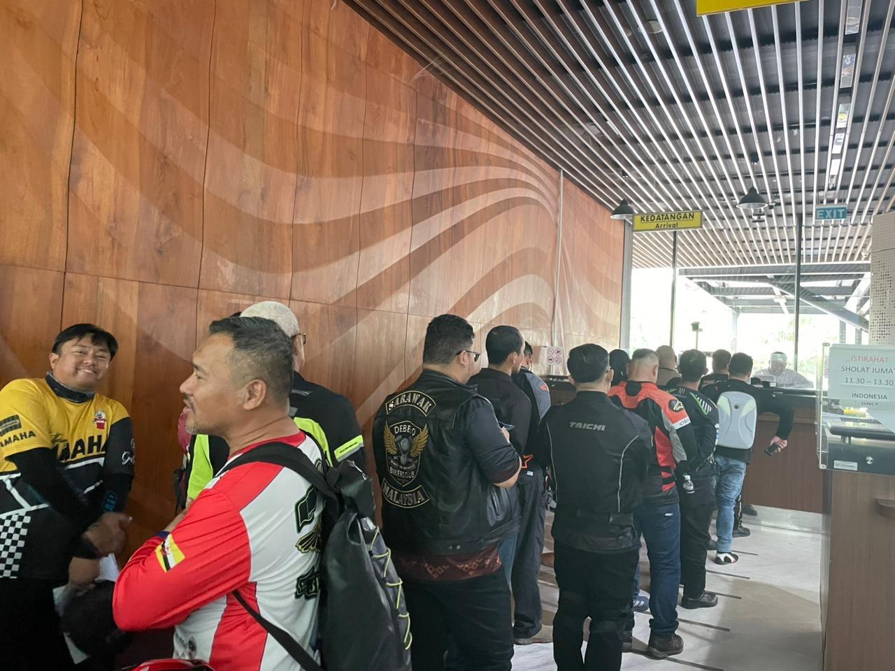 PLBN Aruk Sambut Komunitas Motor Malaysia dan Brunei Menuju Big Bike Festival 2025 di Kota Singkawang